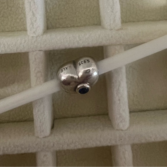 Pandora Royal Wedding Charm - Picture 2 of 3